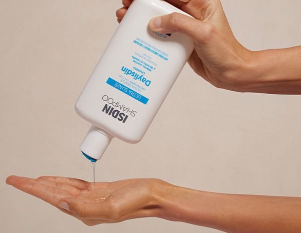 ISDIN DAYLISDIN SHAMPOOING USAGE FREQUENT 400 ML – Image 2