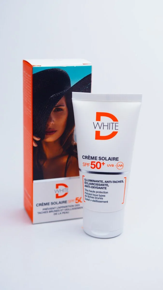 Crème solaire invisible SPF50+ DWHITE 50 ml – protection UVA/UVB quotidienne